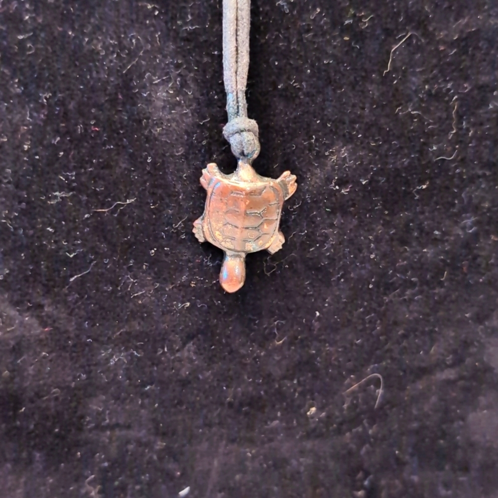 Copper Toned Turtle Pendant Necklace